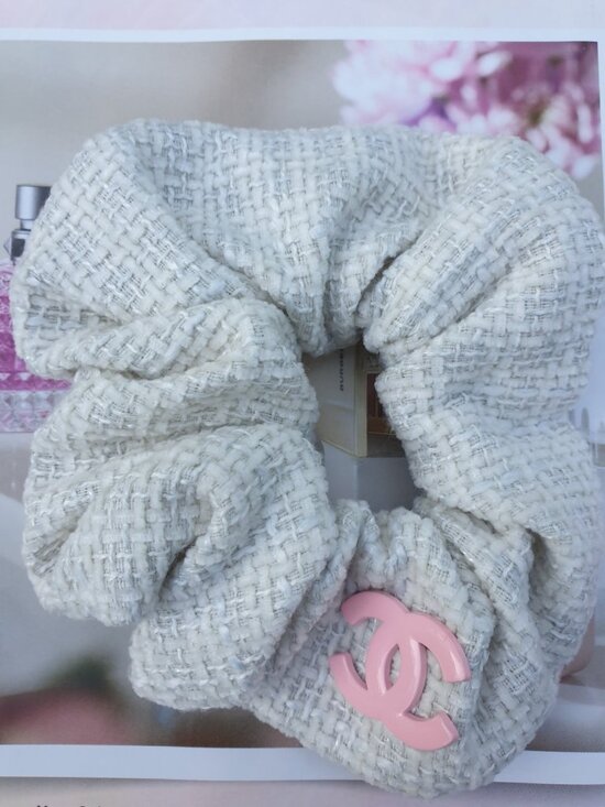 Women Fashion Off White Hair Scrunchie Elastic Tie Casual Formal Accessory Gift